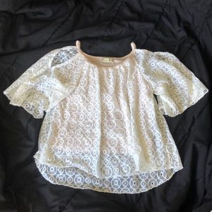 Cute off-white crop top